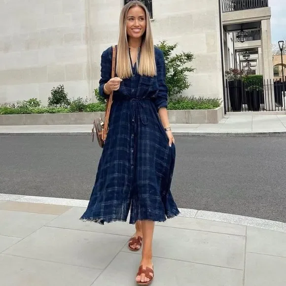 zara blue patterned dress Zara Blue Black White Geometric V Neck Flowy Long Sleeve Mini Shift Dress  Size M main image 0